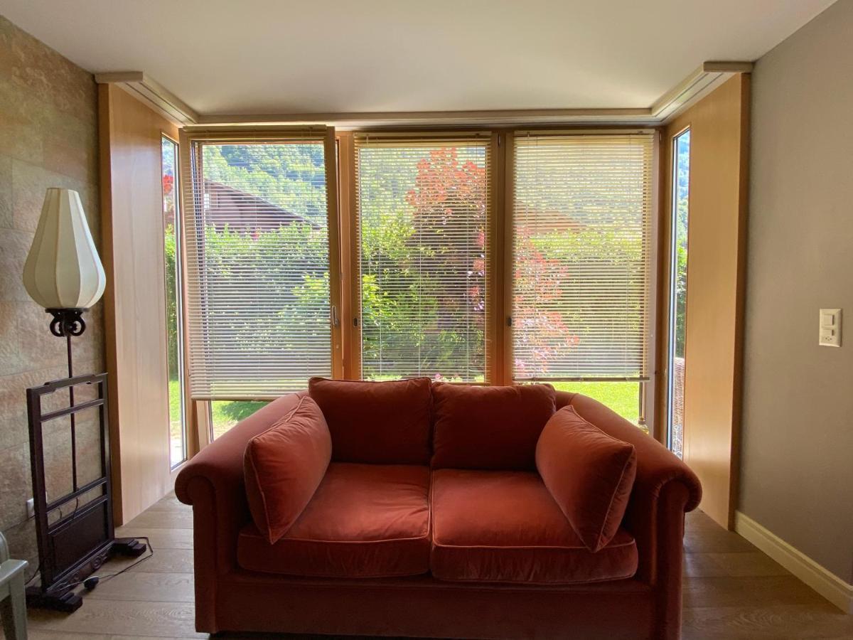 An Apartment In A Modern Swiss Chalet Изелтвалд Екстериор снимка