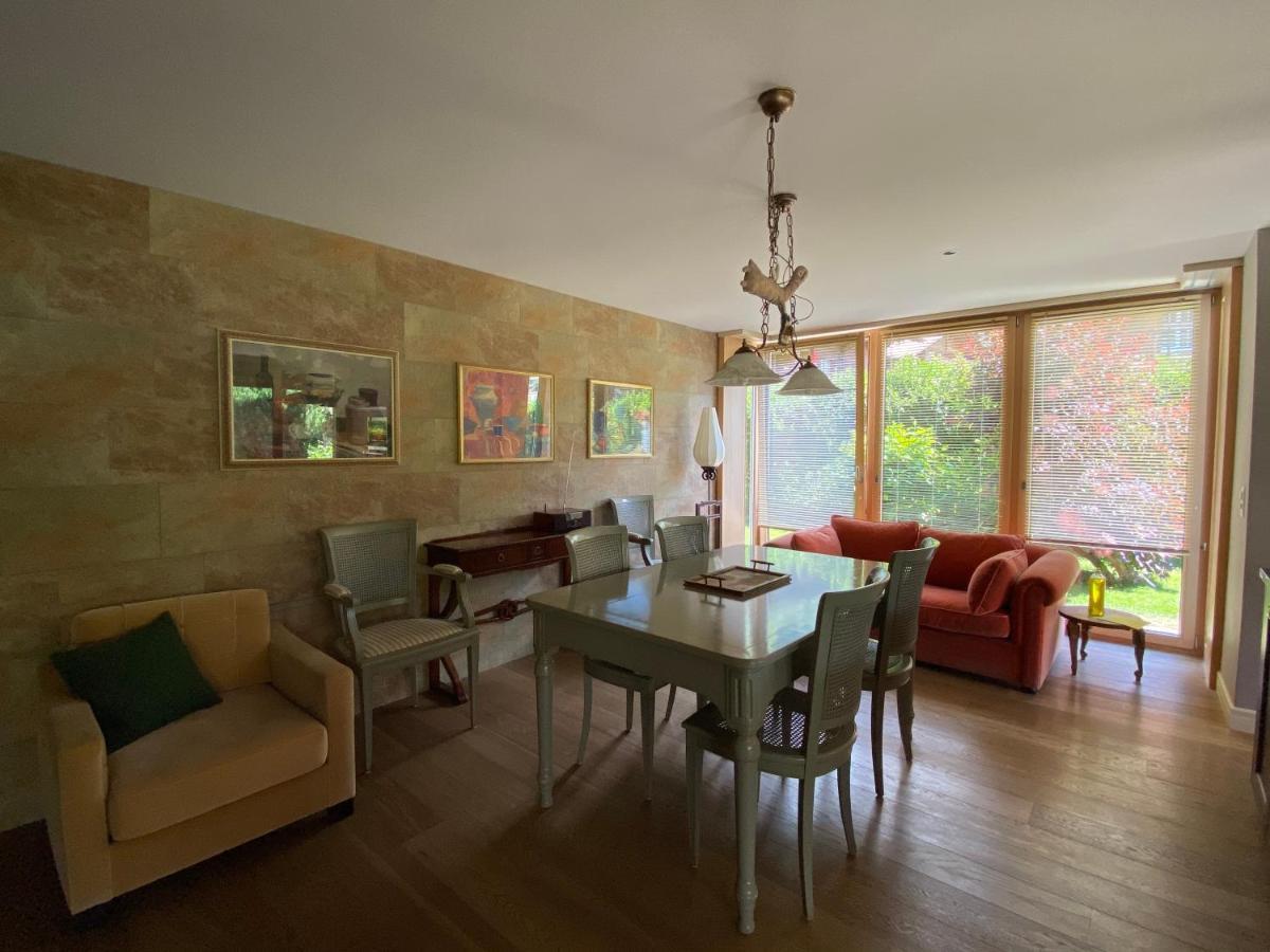 An Apartment In A Modern Swiss Chalet Изелтвалд Екстериор снимка