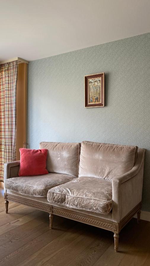 An Apartment In A Modern Swiss Chalet Изелтвалд Екстериор снимка
