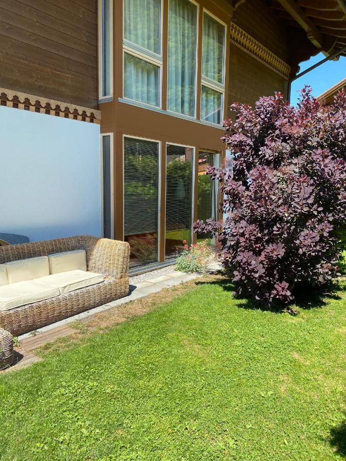 An Apartment In A Modern Swiss Chalet Изелтвалд Екстериор снимка